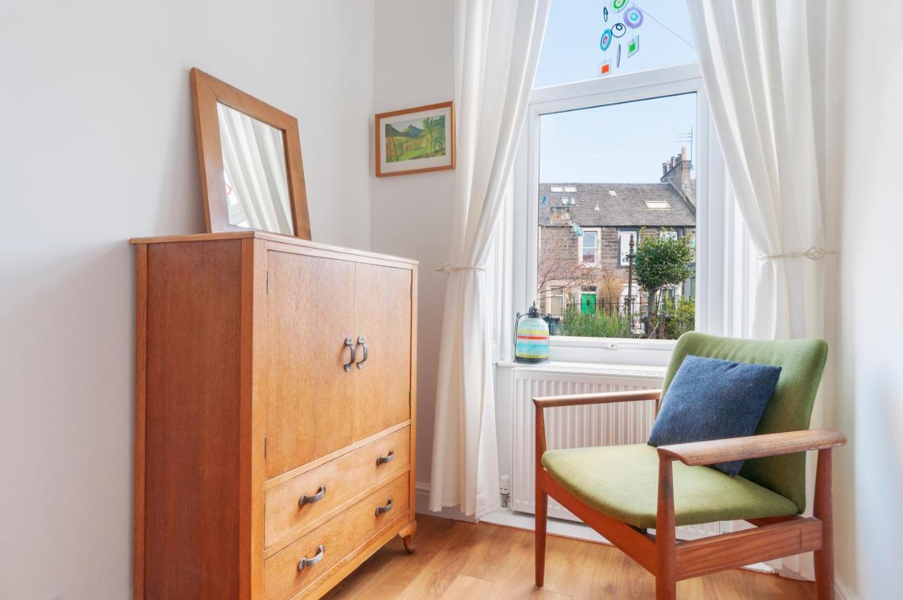 Cozy With Character Vibrant Cottage Style Flat At Leith Links Park 에든버러 외부 사진