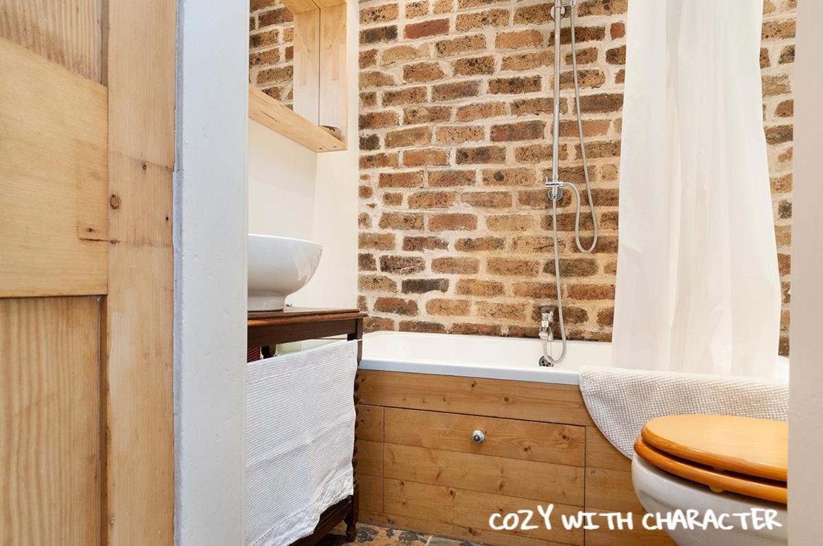 Cozy With Character Vibrant Cottage Style Flat At Leith Links Park 에든버러 외부 사진