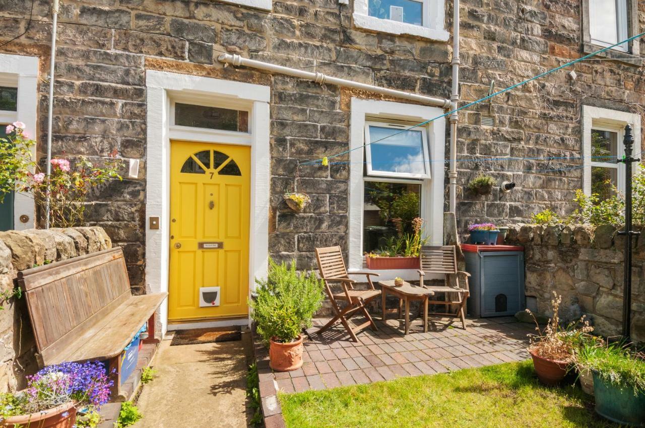 Cozy With Character Vibrant Cottage Style Flat At Leith Links Park 에든버러 외부 사진